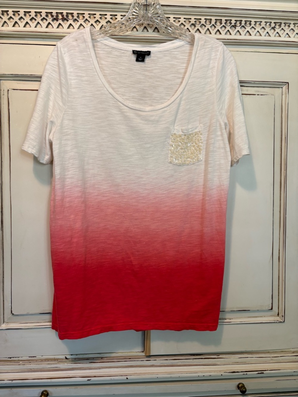 new directions White to Red Ombre Scoop Neck Top with Sequin Pocket